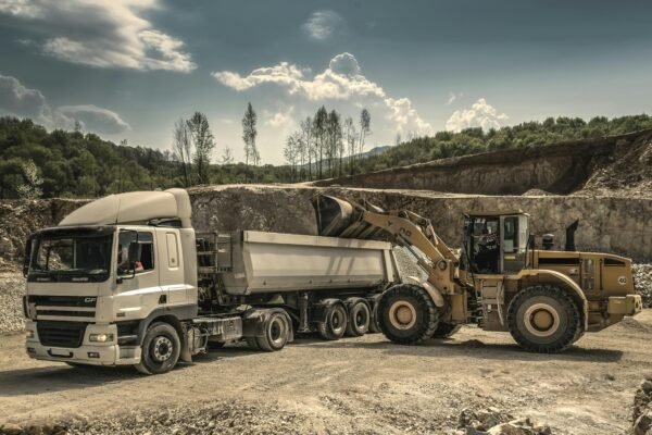 Transporte de maquinaria o materiales pesados